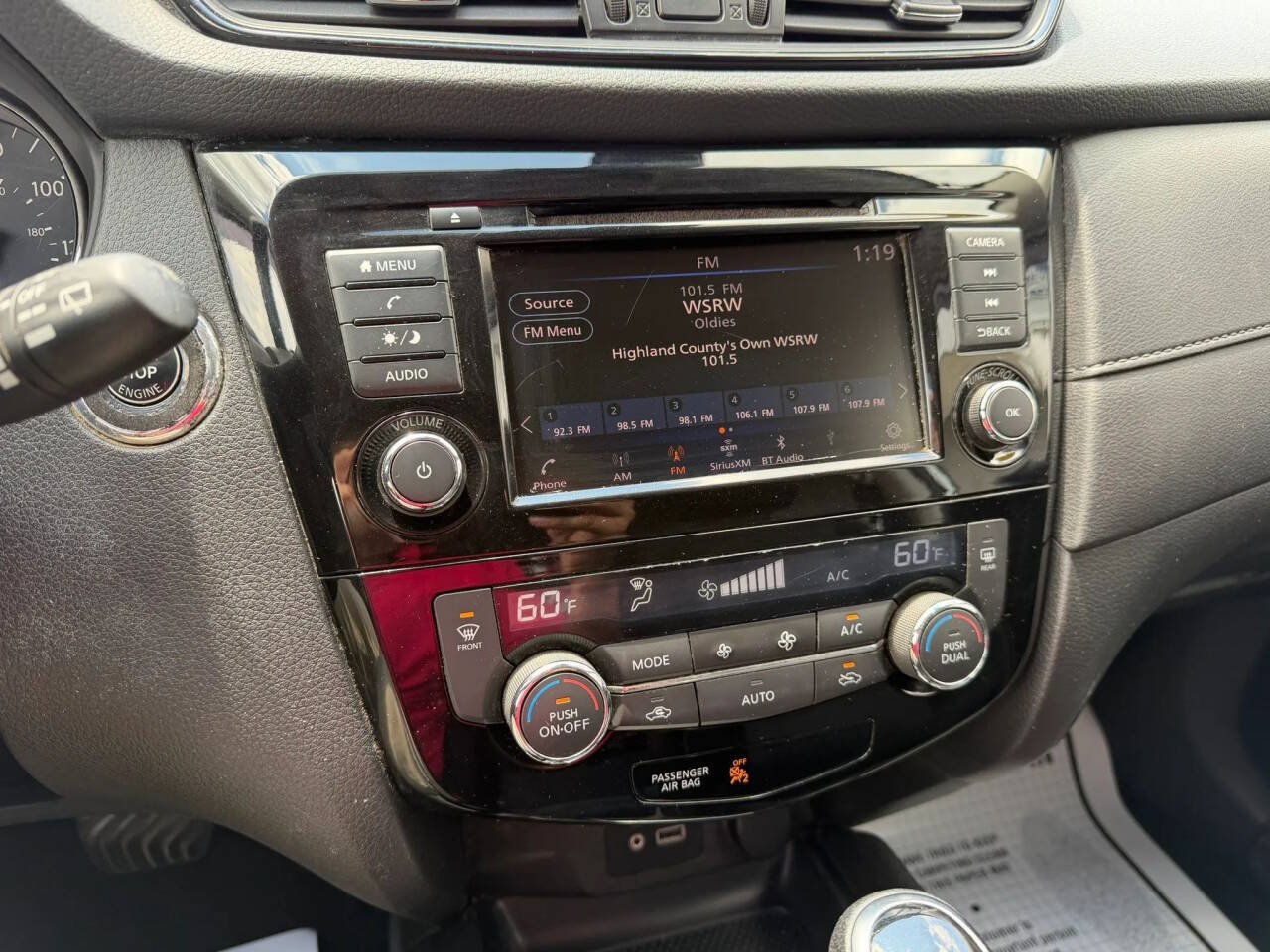 Used 2020 Nissan Rogue SV AWD/4WD image 15