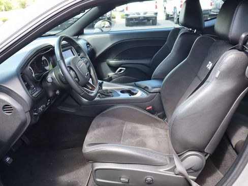 Used 2023 Dodge Challenger R/T Scat Pack RWD image 4