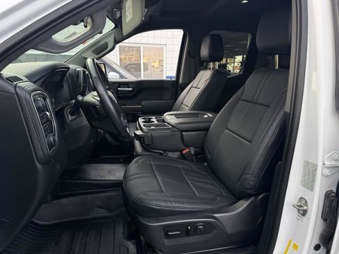 Used 2019 Chevrolet Silverado 1500 LT w/ Convenience Package image 16