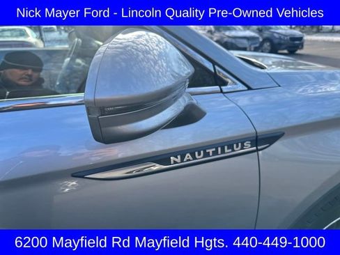 Used 2023 Lincoln Nautilus AWD w/ Premium Package image 9