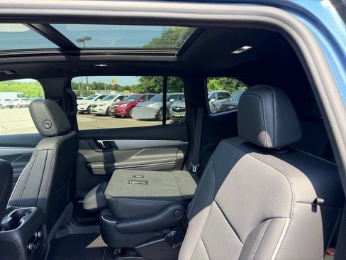 New 2026 Buick Enclave Preferred w/ Power Package AWD/4WD image 11