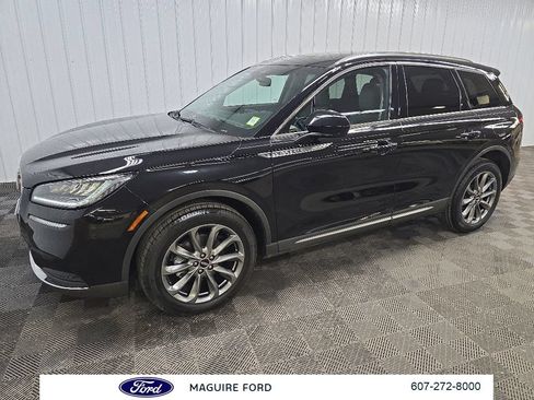 Used 2021 Lincoln Corsair AWD w/ Premium Package image 7