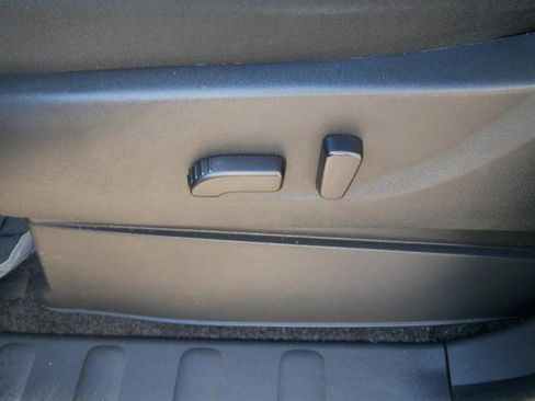 Certified 2024 Nissan Frontier PRO-4X w/ Technology Package image 15