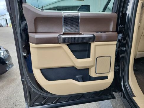 Used 2018 Ford F150 Lariat w/ Equipment Group 502A Luxury image 11