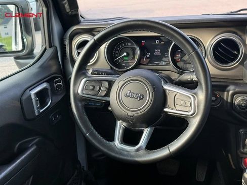 Used 2022 Jeep Wrangler Unlimited Rubicon 4xe AWD/4WD image 14