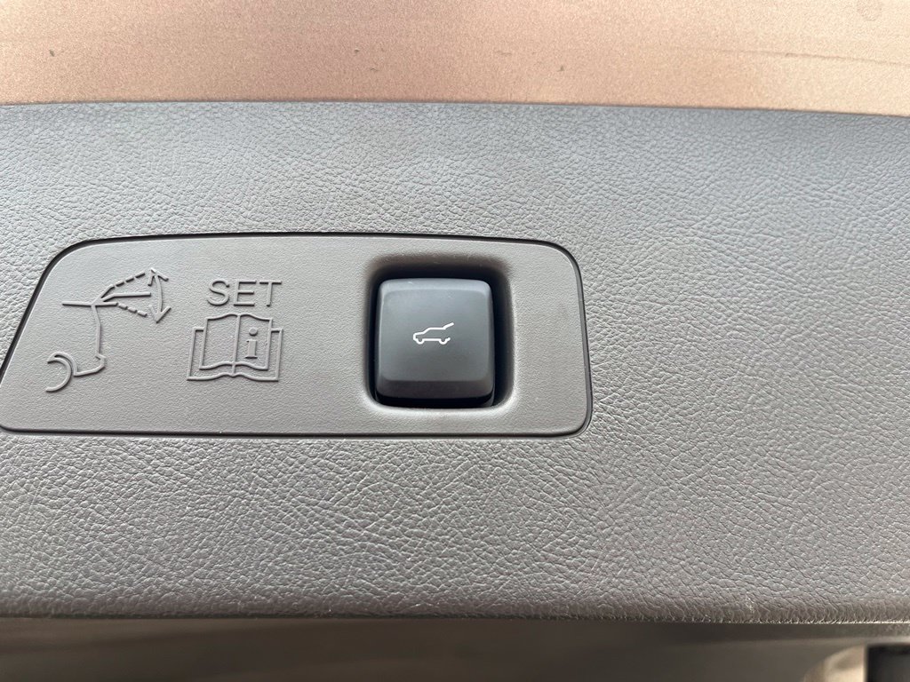 Used 2020 Lincoln Corsair AWD w/ Premium Package image 8