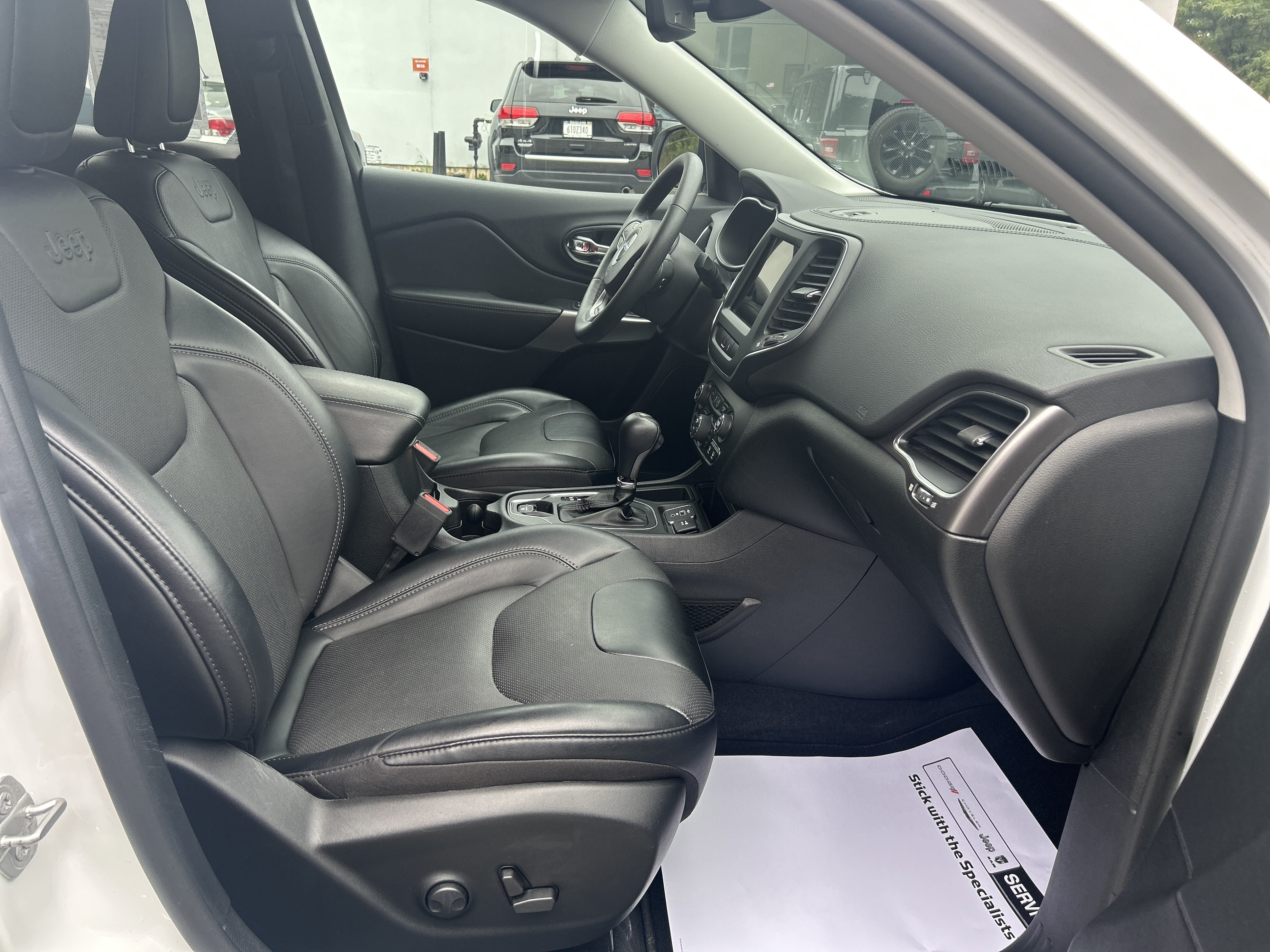 Certified 2022 Jeep Cherokee Latitude Lux FWD image 21