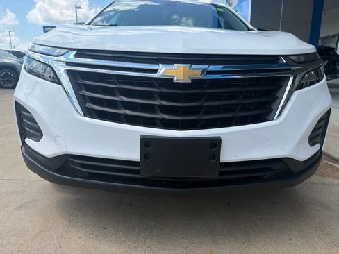 Used 2022 Chevrolet Equinox LS w/ LS Convenience Package FWD image 10