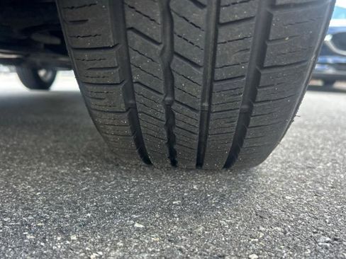 Used 2012 Nissan Versa SL w/ SL Tech Pkg image 13