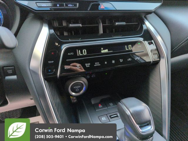 Used 2024 Toyota Venza Limited AWD/4WD image 17