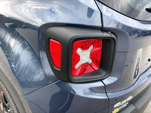 Used 2020 Jeep Renegade Sport image 29