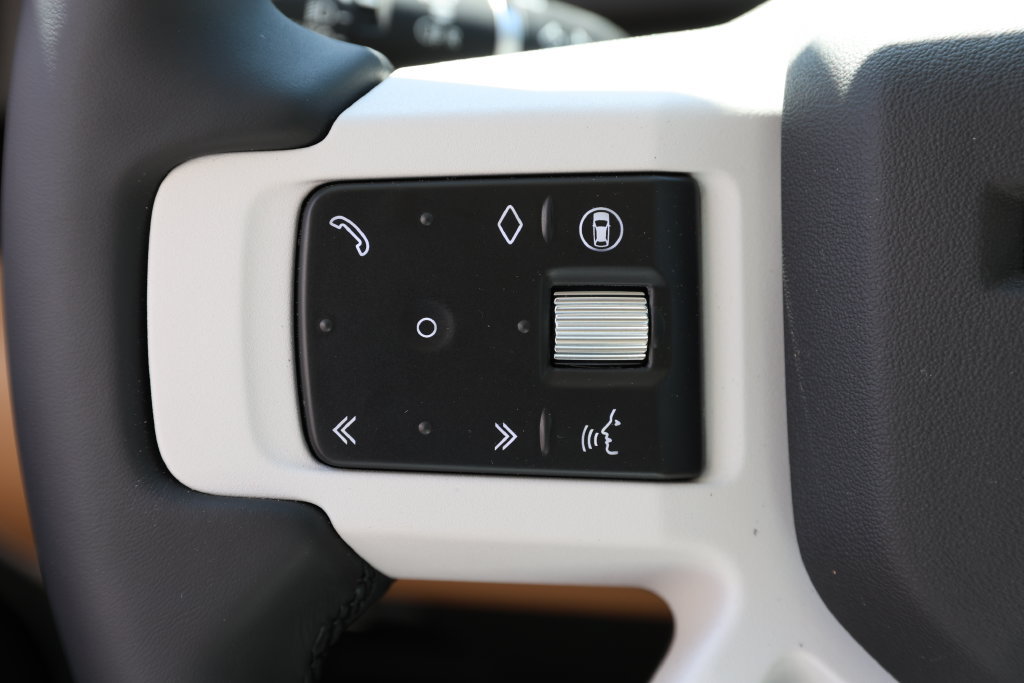 New 2026 Land Rover Defender 110 S AWD/4WD image 18