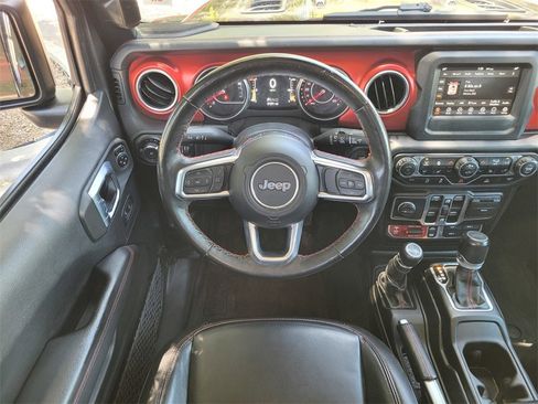 Used 2021 Jeep Wrangler Unlimited Rubicon w/ Cold Weather Group image 11