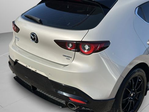 Used 2023 MAZDA MAZDA3 Hatchback w/ Appearance Package image 12