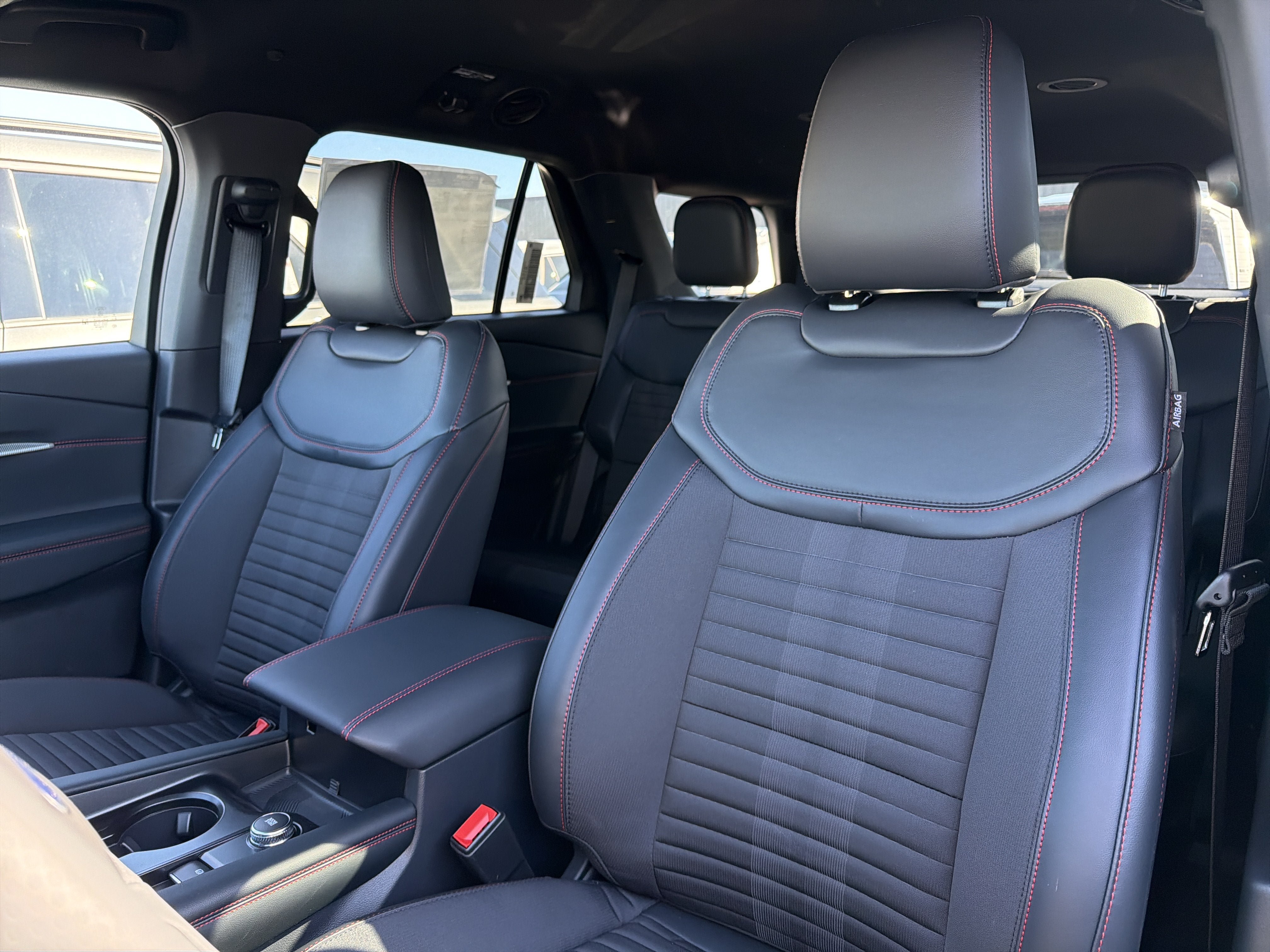 New 2027 Ford Explorer ST-Line AWD/4WD image 8
