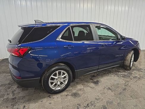 Used 2023 Chevrolet Equinox LT image 3