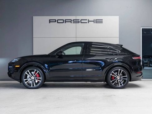 Certified 2026 Porsche Cayenne S AWD/4WD image 2