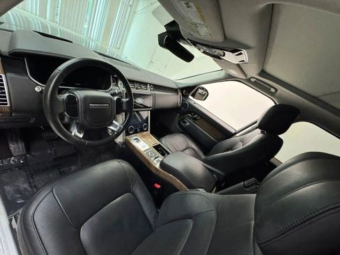 Used 2019 Land Rover Range Rover HSE image 15