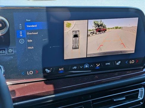 New 2026 Chevrolet Traverse Z71 w/ Enhanced Driving Package AWD/4WD image 13