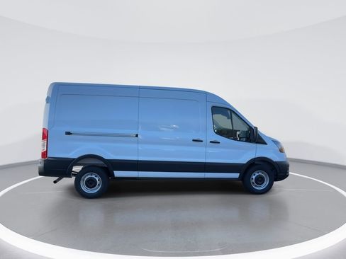 New 2026 Ford Transit 250 148 Medium Roof RWD image 9