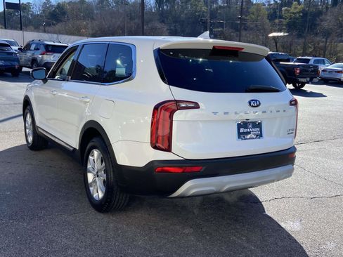 Used 2020 Kia Telluride LX image 3