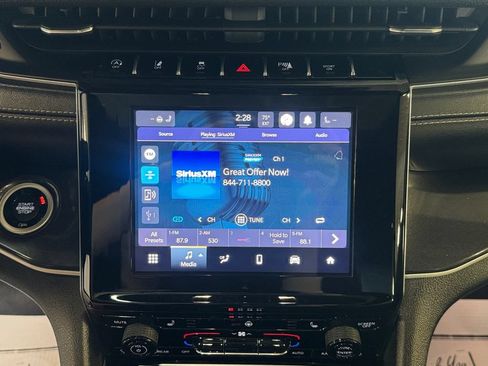 Used 2023 Jeep Grand Cherokee Altitude AWD/4WD image 17