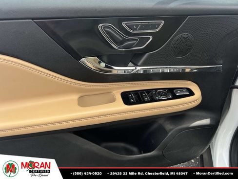 Used 2023 Lincoln Corsair Reserve AWD/4WD image 15