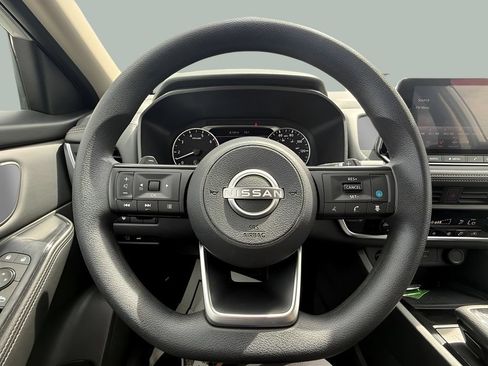 Used 2024 Nissan Rogue SV AWD/4WD image 22