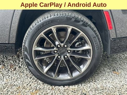 Used 2025 Jeep Grand Wagoneer Series III w/ Rear Seat Video Group 1 AWD/4WD image 9