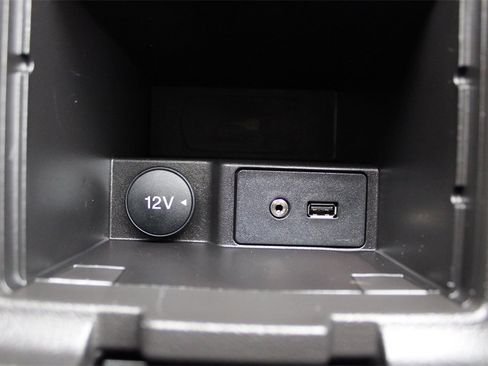 Used 2017 Ford Focus SE image 27