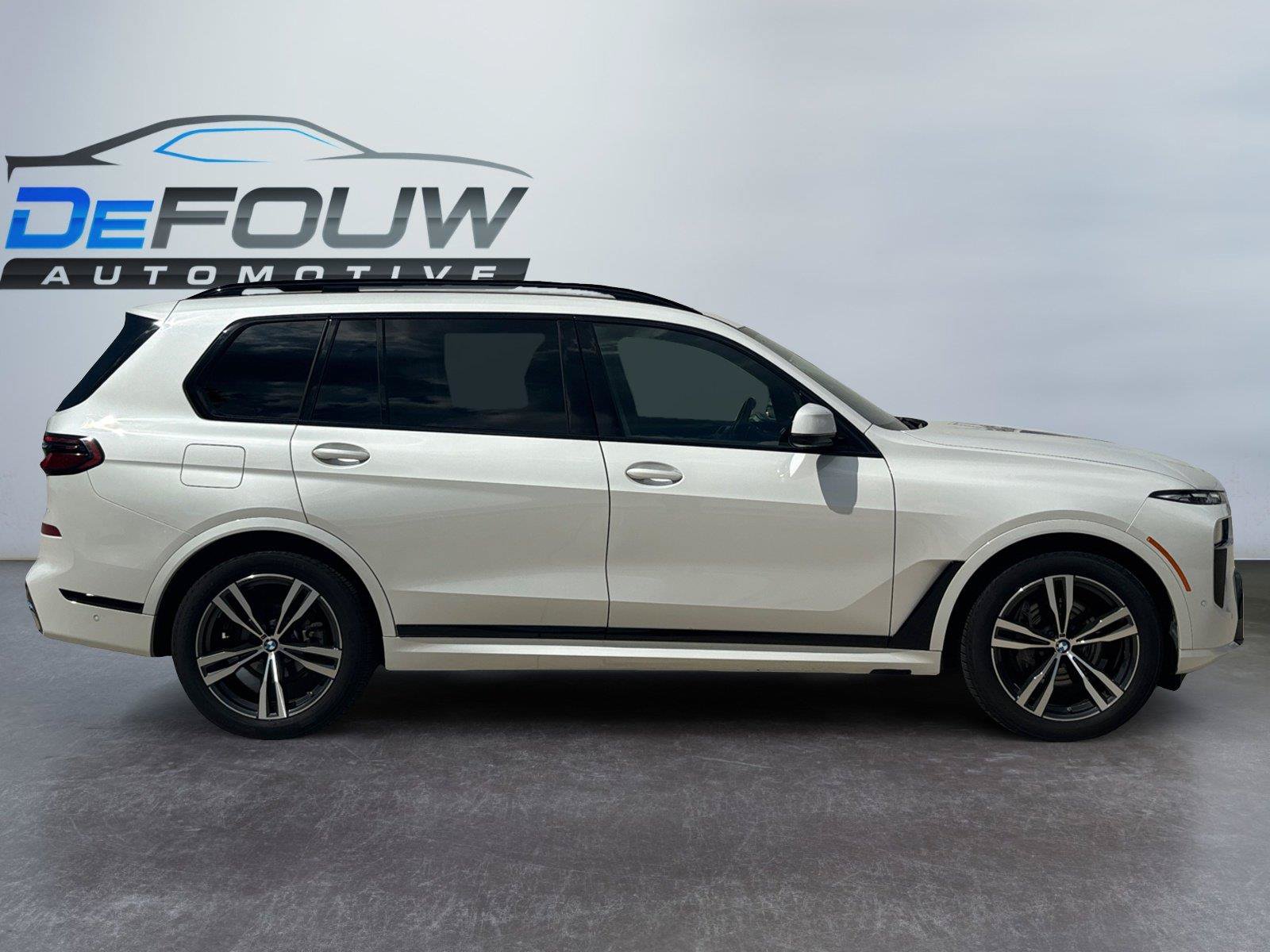 Used 2026 BMW X7 xDrive40i AWD/4WD image 2