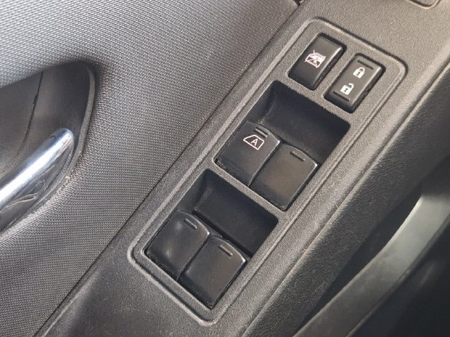 Used 2024 Nissan Frontier SV AWD/4WD image 22