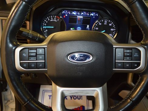 Used 2024 Ford Expedition Limited AWD/4WD image 18