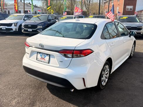 Used 2023 Toyota Corolla LE image 7
