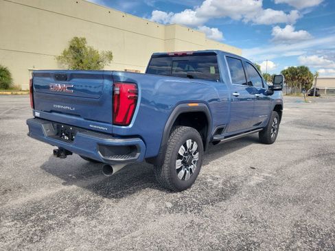Used 2024 GMC Sierra 2500 Denali w/ Denali Reserve Package AWD/4WD image 5
