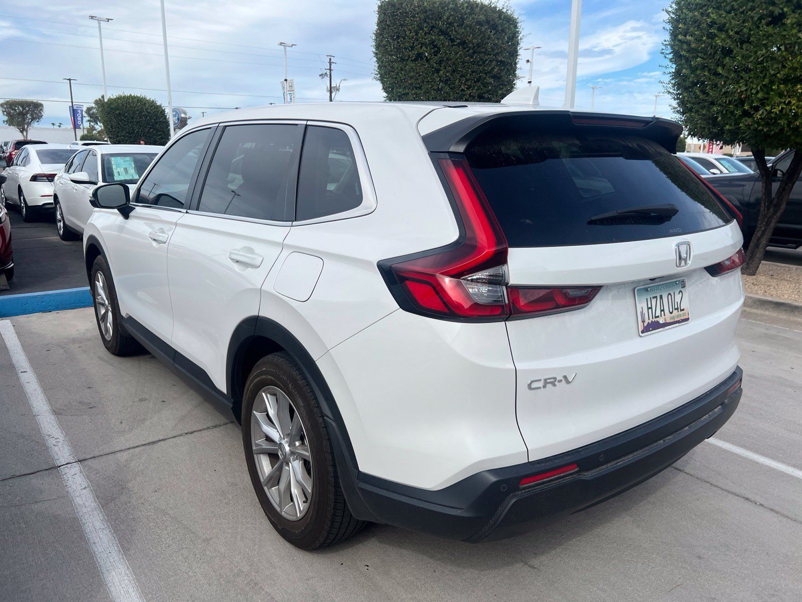 Used 2025 Honda CR-V EX-L image 14