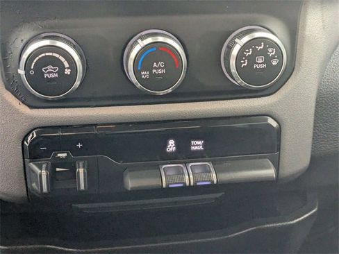 Used 2019 RAM 2500 Big Horn image 20