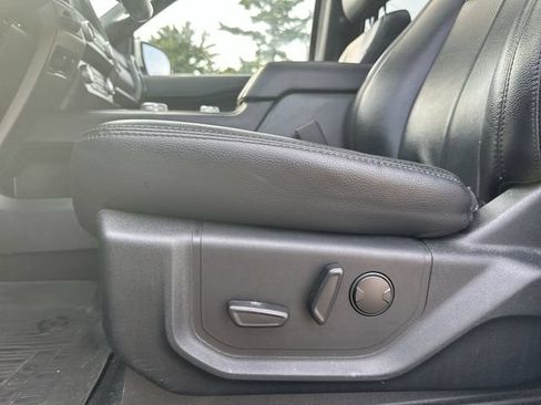 Used 2021 Ford Expedition XLT AWD/4WD image 16