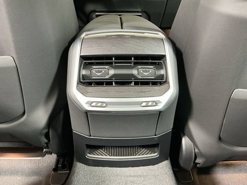 New 2026 BMW 740i RWD image 29