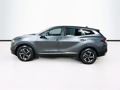 Used 2023 Kia Sportage LX image 4