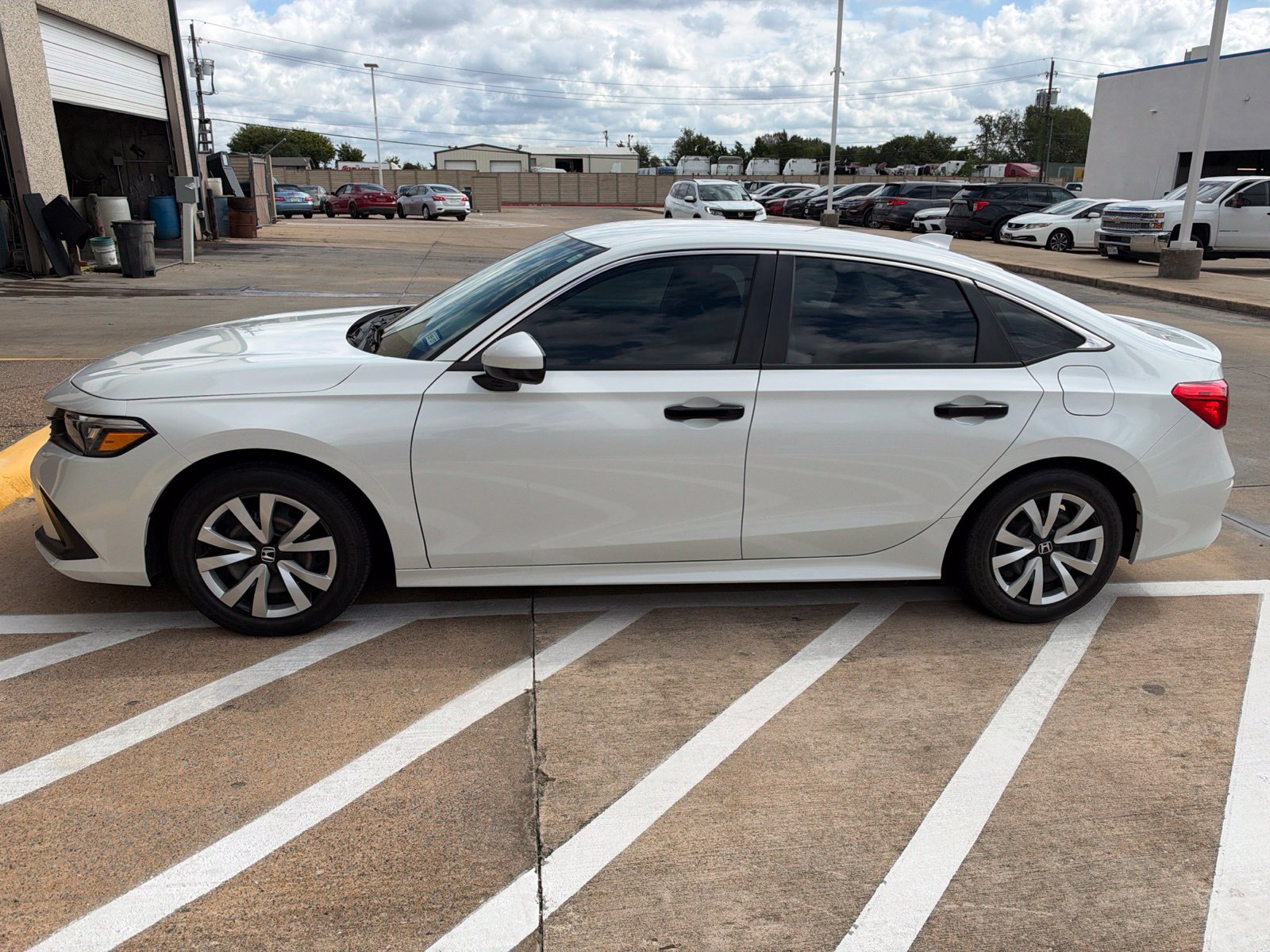 Used 2023 Honda Civic LX image 4