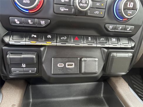 Used 2019 Chevrolet Silverado 1500 LTZ w/ LTZ Plus Package RWD image 28