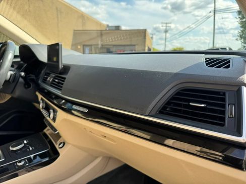 Used 2018 Audi Q5 2.0T Premium Plus w/ Premium Plus Package AWD/4WD image 26