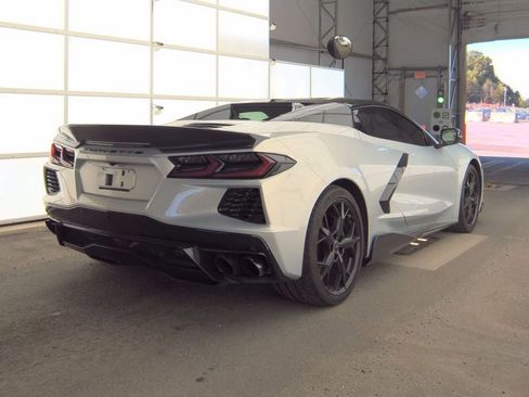 Used 2021 Chevrolet Corvette Stingray Premium Conv w/ Z51 Performance Package RWD image 4