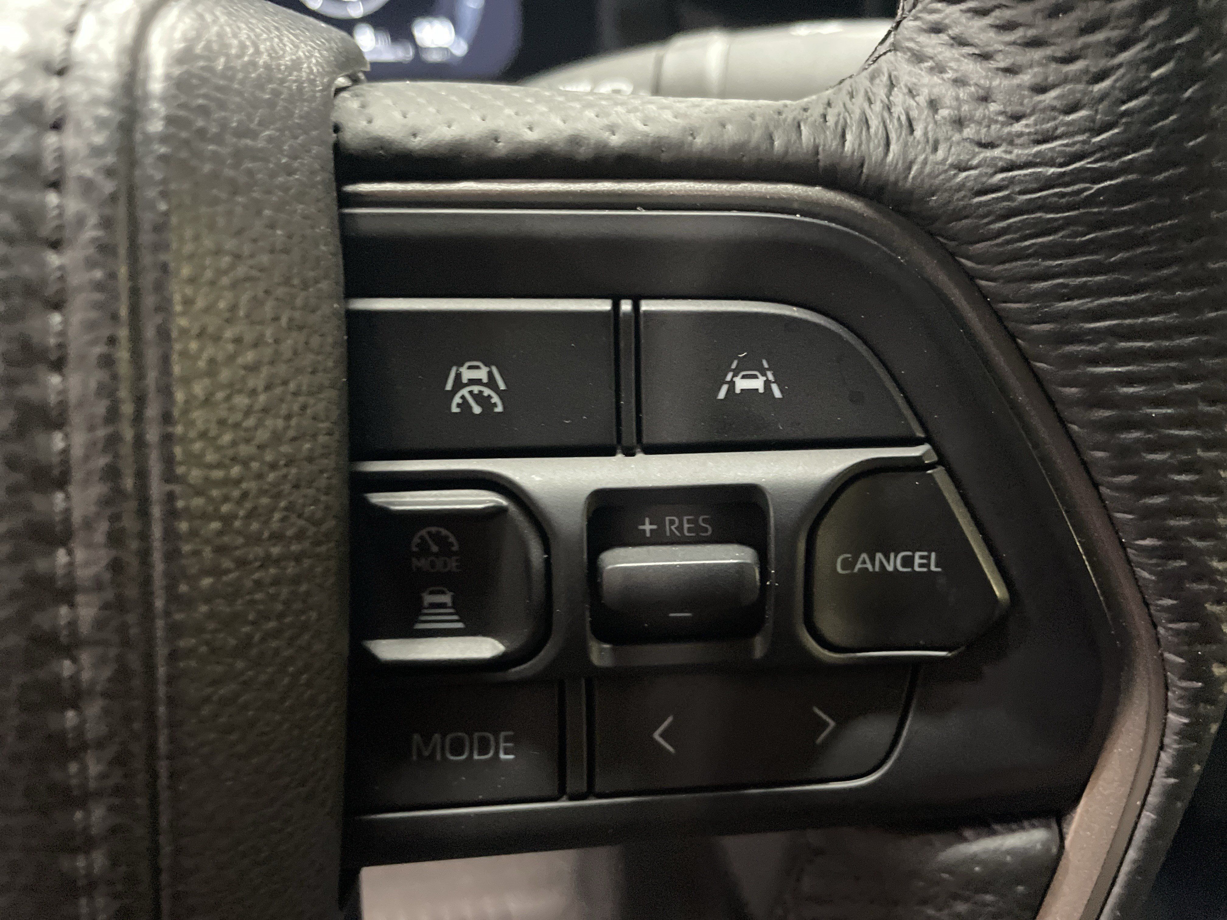 Used 2024 Toyota Tacoma TRD Off-Road AWD/4WD image 20