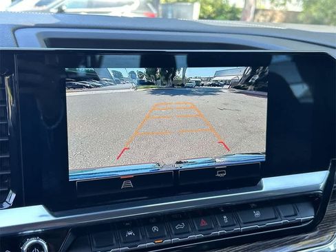 Used 2023 GMC Sierra 1500 Elevation image 26