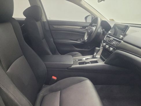 Used 2019 Honda Accord LX image 21