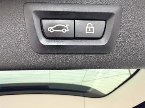 Used 2020 BMW X7 xDrive40i w/ Parking Assistance Package image 23