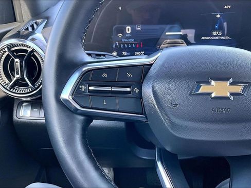 Used 2025 Chevrolet Equinox LT w/ Convenience Package II image 13