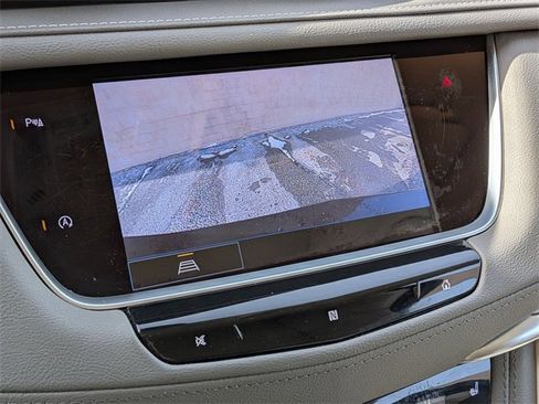 Certified 2021 Cadillac XT5 Premium Luxury image 16